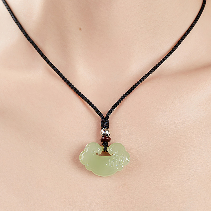 和田玉平安长命锁吊坠如意锁男女宝宝儿童玉石玉坠项链青玉扣玉佩