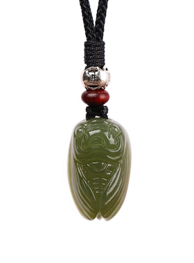 和田玉一鸣惊人玉蝉吊坠