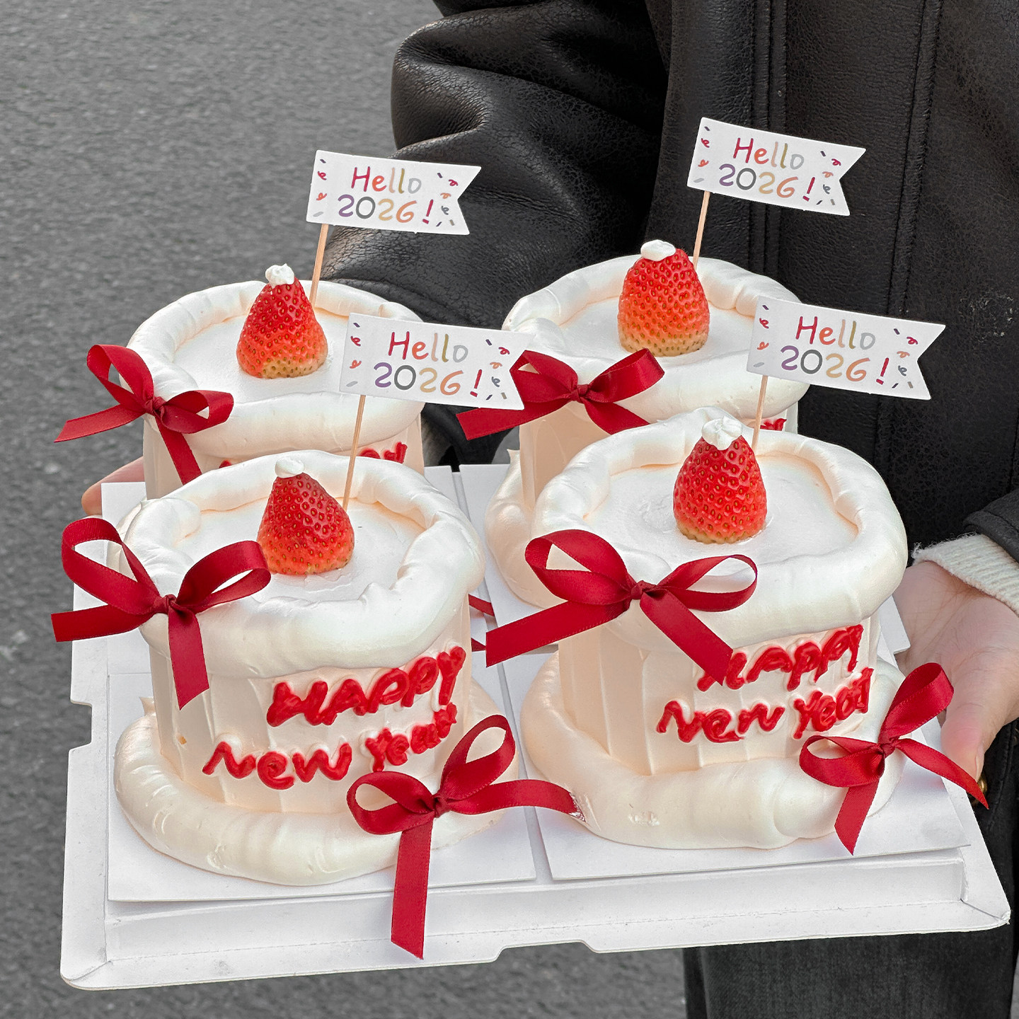 新年蛋糕装饰hello2026小旗子