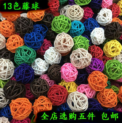 藤球啃咬虎皮脚下装饰道具鹦鹉