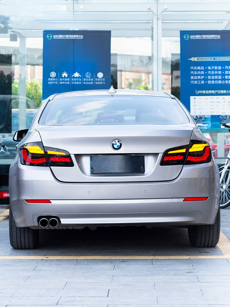 适用于11-17宝马5系尾灯总成F10F18改装BMW520525530 LED龙鳞尾灯