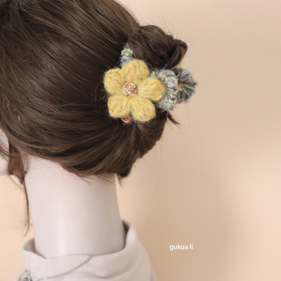 高级感后脑勺半扎发抓夹毛线花朵