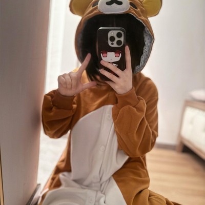 日系轻松熊连体睡衣女2024冬季卡通连帽珊瑚绒加厚加绒睡袍家居服