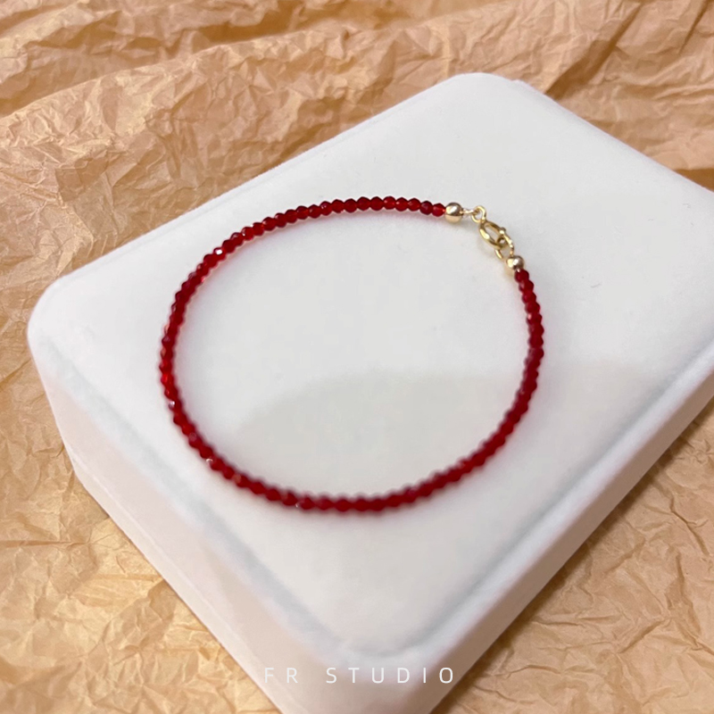 细如红绳 本命年红尖晶手链转运招财14k包金红色手串超闪洗澡可戴