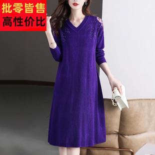 特大码女装洋气v领中长款针织连衣裙胖mm200斤宽松显瘦打底毛衣裙