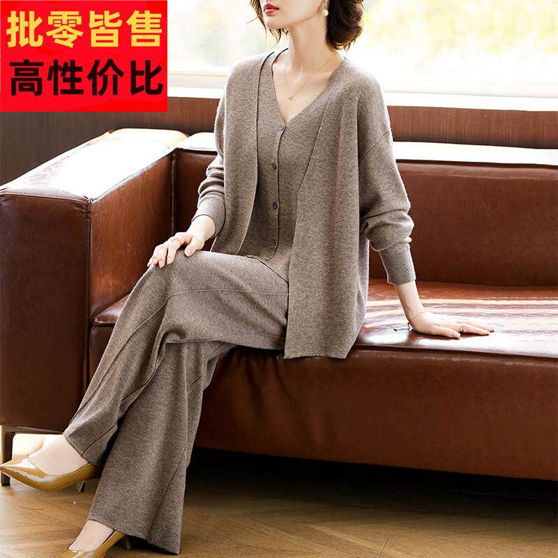 妈妈春装休闲运动服套装2026新款中老年女假两件针织衫上衣两件套