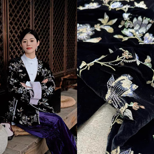 新品黑底宝玉郁金香真丝丝绒重工刺绣布料彩绣上衣外套马季面料