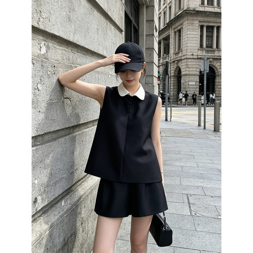 HUAX 复古时尚轻奢撞色翻领宽松马甲背心女高腰气质A字短裤两件套