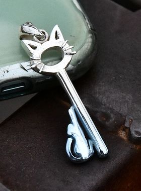 GV渐变电镀蓝双面小猫咪钥匙造型泰银吊坠925纯银女士小众款挂件