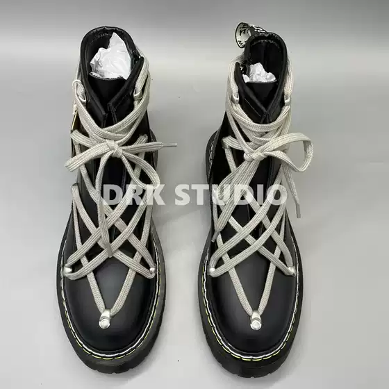 21Ss New Co-Branded Five-Pointed Star Lace-Up Martin Boots for Men and Women, Same Style Boots for Couples