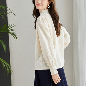 宮廷風(fēng)蕾絲立領(lǐng)寬松長袖襯衫秋季新款通勤百搭圖片