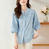 蓝色绣花衬衫女夏季新款通勤气质纯棉上衣，女装衬衫，可风各