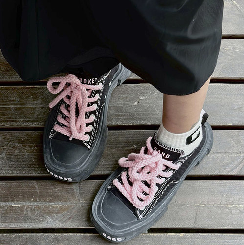 歪牌设计师4cm增高方头明星同款