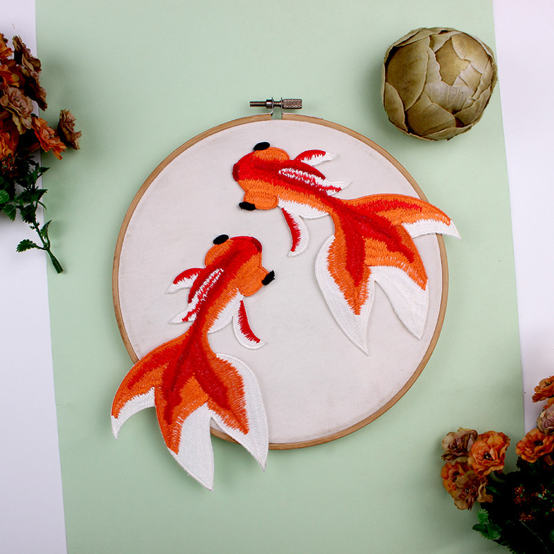 金鱼绣花背胶熨烫款蒲扇包包衣服装饰破洞修补贴大号吉祥小号布贴