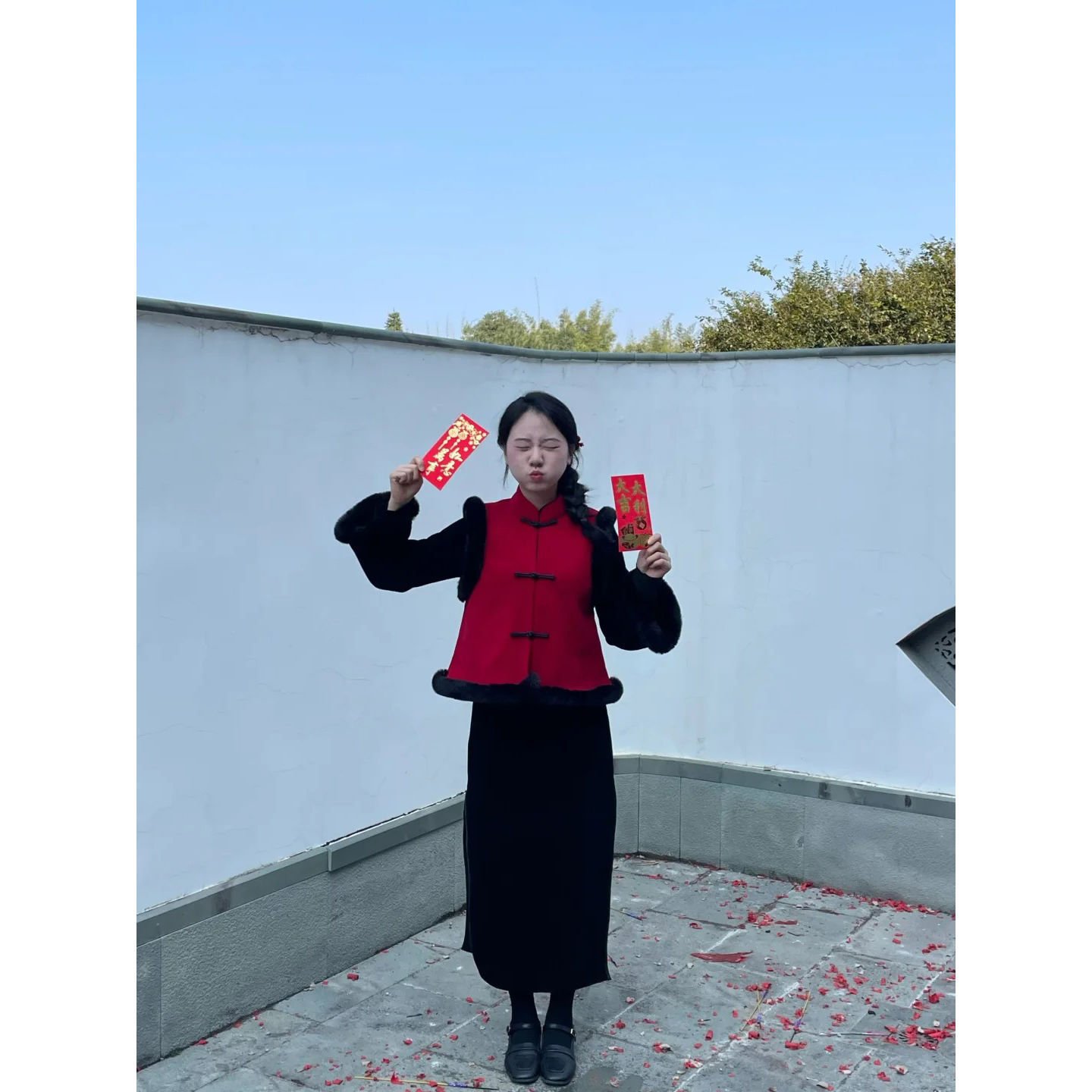 进口秋冬季加厚过年战袍女成人拜年汉服唐装国风马甲袄黑色旗袍套