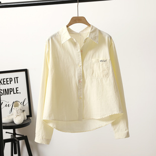 韩版清新淡黄色单口袋短款衬衫女春季新款宽松慵懒风时尚百搭衬衣