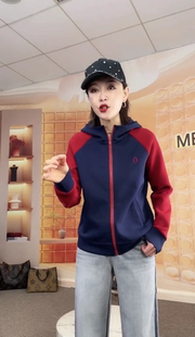 新款 宽松白搭外套潮 女2023年春季 欧货刺绣字母O拼色连帽拉链开衫