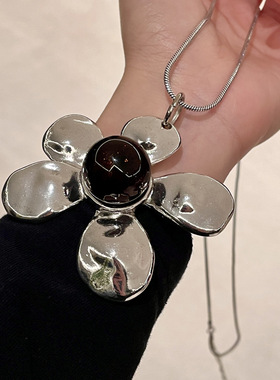 韩系复古做旧斑驳银色花朵吊坠夸张时髦ins长款项链毛衣链女