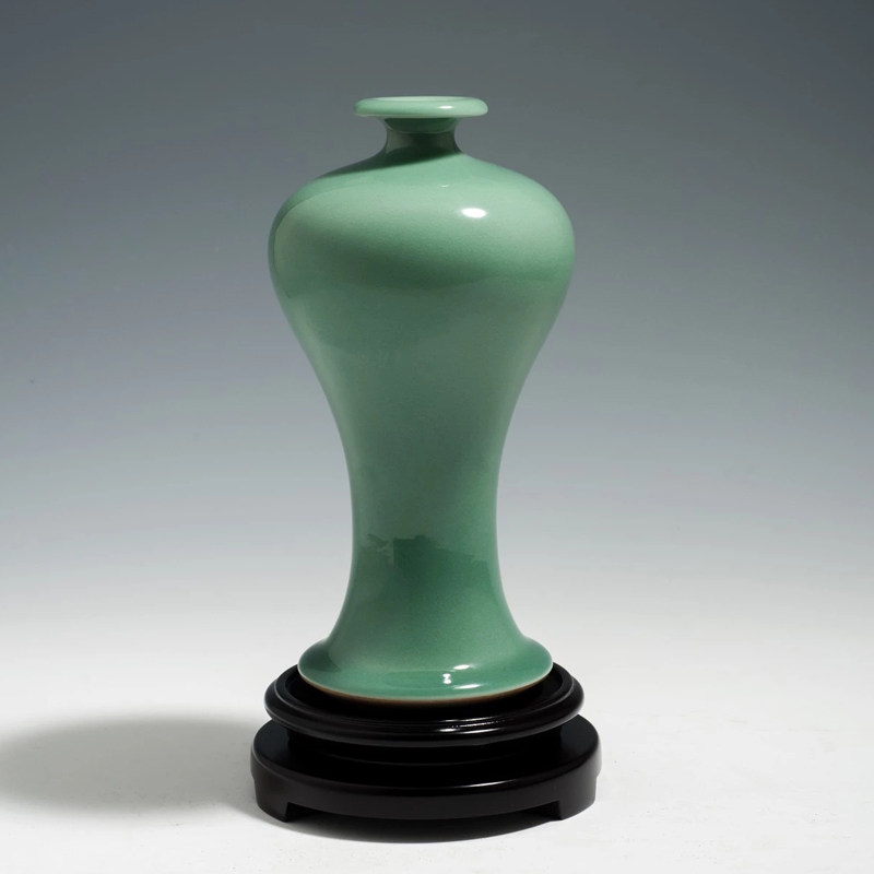王武纯手工美人醉梅子青梅瓶龙泉青瓷花瓶客厅玄关居家装饰摆件