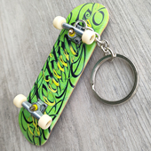 凹凸印刷指尖手指滑板四轮双翘拇指小滑板钥匙扣青少年学生包挂件