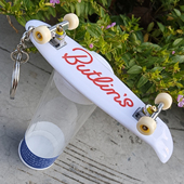 单翘鱼形迷你四轮手指滑板钥匙扣链包挂件指尖男女青少年小滑板