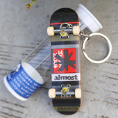 指尖迷你手指滑板钥匙扣男女学生青少年包挂件四轮双翘分体支架