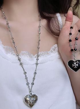 哥特甜酷辣妹风桃心克罗十字架项链女小众长款设计毛衣链颈链配饰