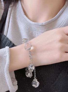 冰透白水晶雪花流苏手链女小红书爆款设计感秋冬时尚百搭手饰配饰