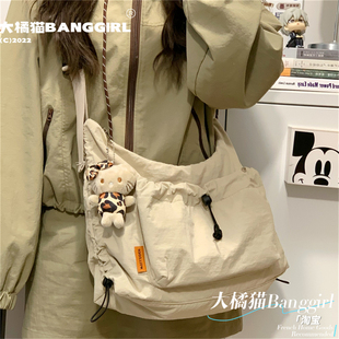 大橘猫潮日系ins慵懒风斜挎包大容量上课包通勤包背包休闲单肩包