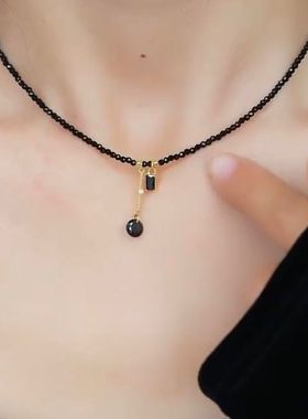 高级感冷淡风黑色水晶锆石流苏串珠项链女小众复古时尚颈链锁骨链