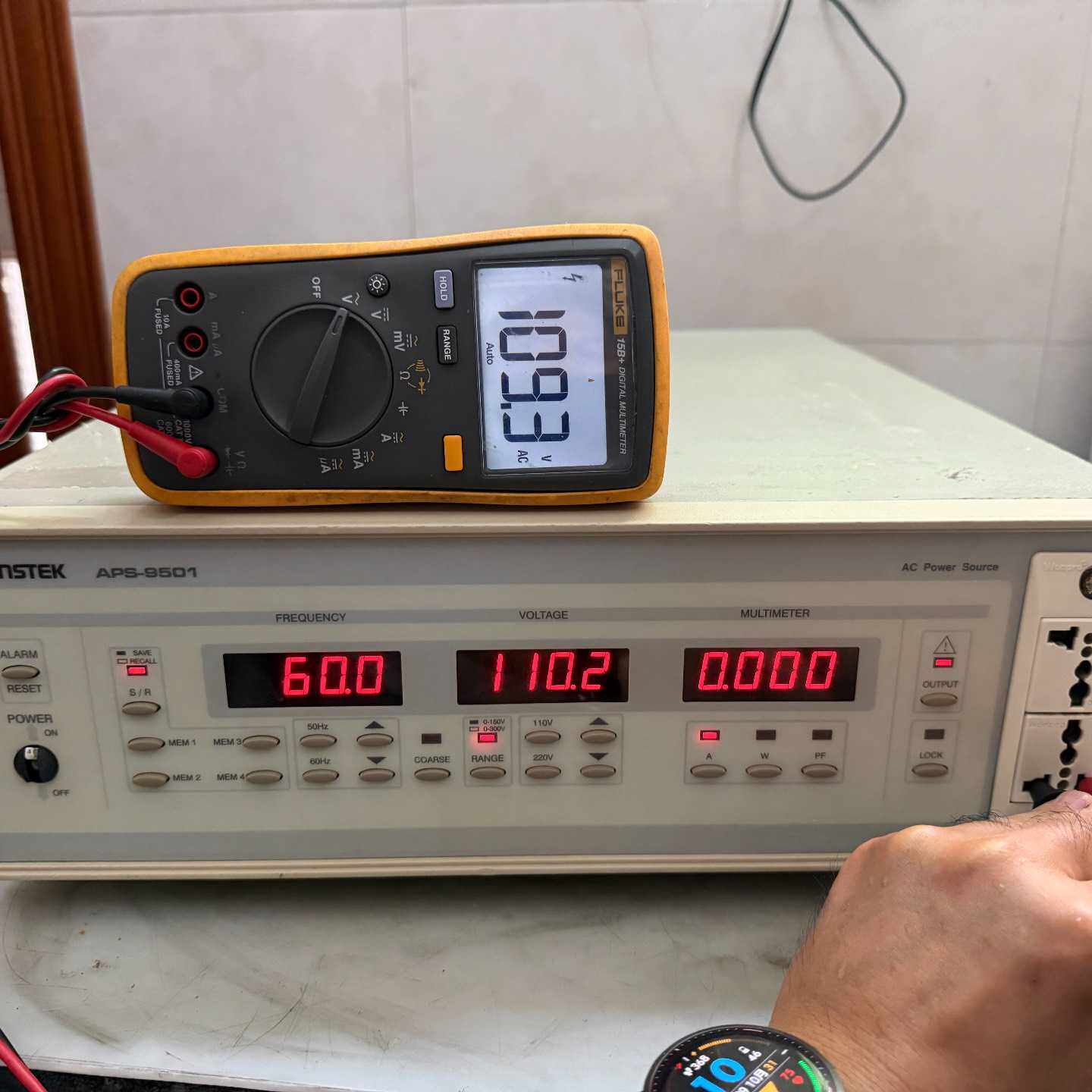 台湾固纬APS-9501交流变频电源、机器、通电开测—议价