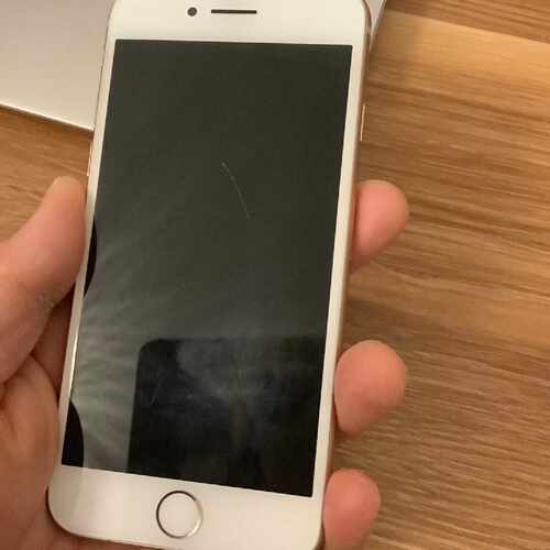 伊拉克战斗成色iPhone8 国行 64g金色。已过保—议价
