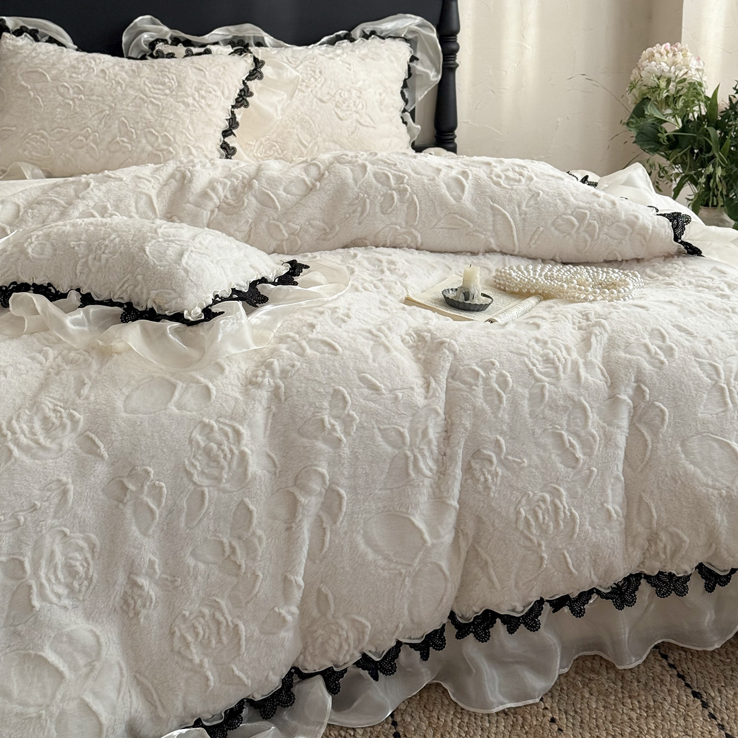 法式白色兔兔绒花边高级感冬季