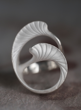 纯银戒指小众设计手工烧白女轻奢气质2025新款爆款高级感定制银饰