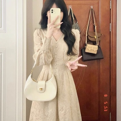 法式名媛小香高级感蕾丝长裙穿搭