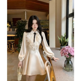 大码胖mm千金小香高级感蕾丝蝴蝶结收腰连衣裙斗篷女秋显瘦蓬蓬裙