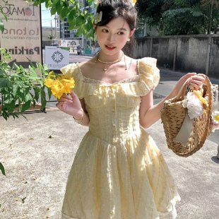 胖mm甜美温柔风蕾丝拼接黄色方领收腰连衣裙女春夏中长a字裙 大码