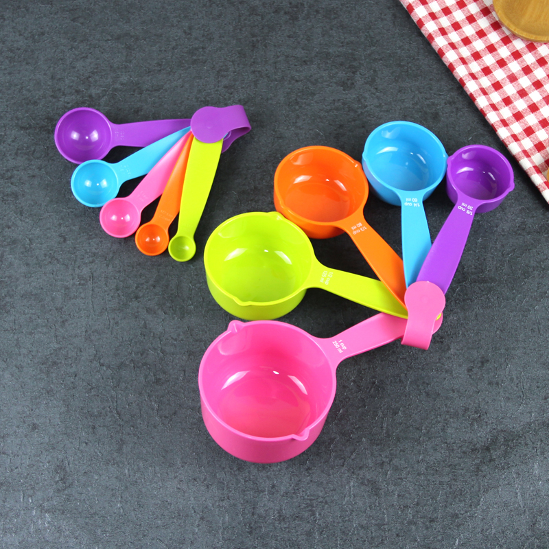 彩色塑料量勺量杯套装大小号