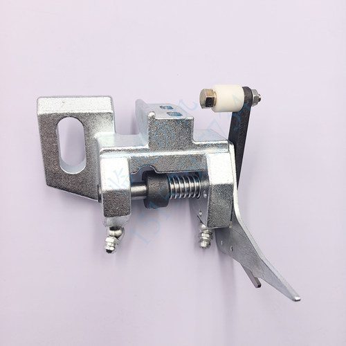 丰田710机左电动剪刀座总成