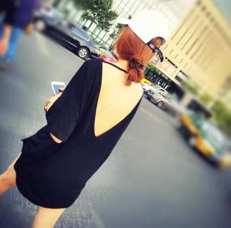 宽松后背袋子漏背t 恤女夏季新款半袖纯色打底衫大码黑色显瘦上衣