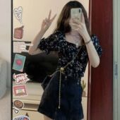 夏盐系甜酷穿搭套装 可盐可甜洋气气质减龄碎花上衣牛仔裙两件套