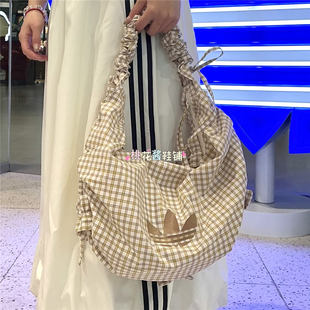 Adidas三叶草26年夏季荷叶边黄色格纹运动休闲单肩包斜挎包KX6986