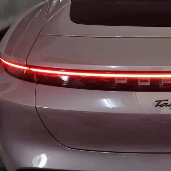 新款保时捷泰坎车标Taycan英文叶子板electric字母turboS改装4S贴