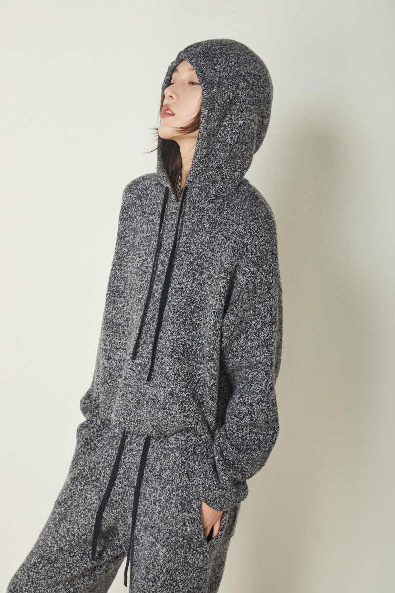 山羊绒套头连帽随意搭上衣保暖