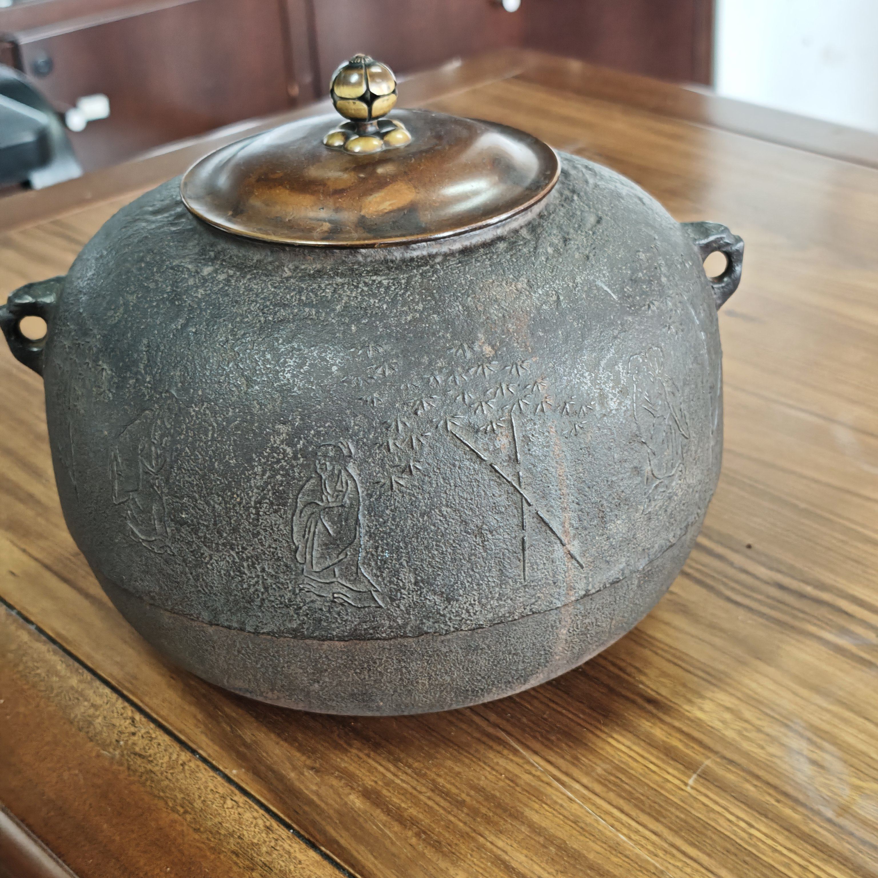 日本铸铁浮雕铜盖大铁釜 煮水器竹林七贤 茶道具 茶亦居古美术CYS
