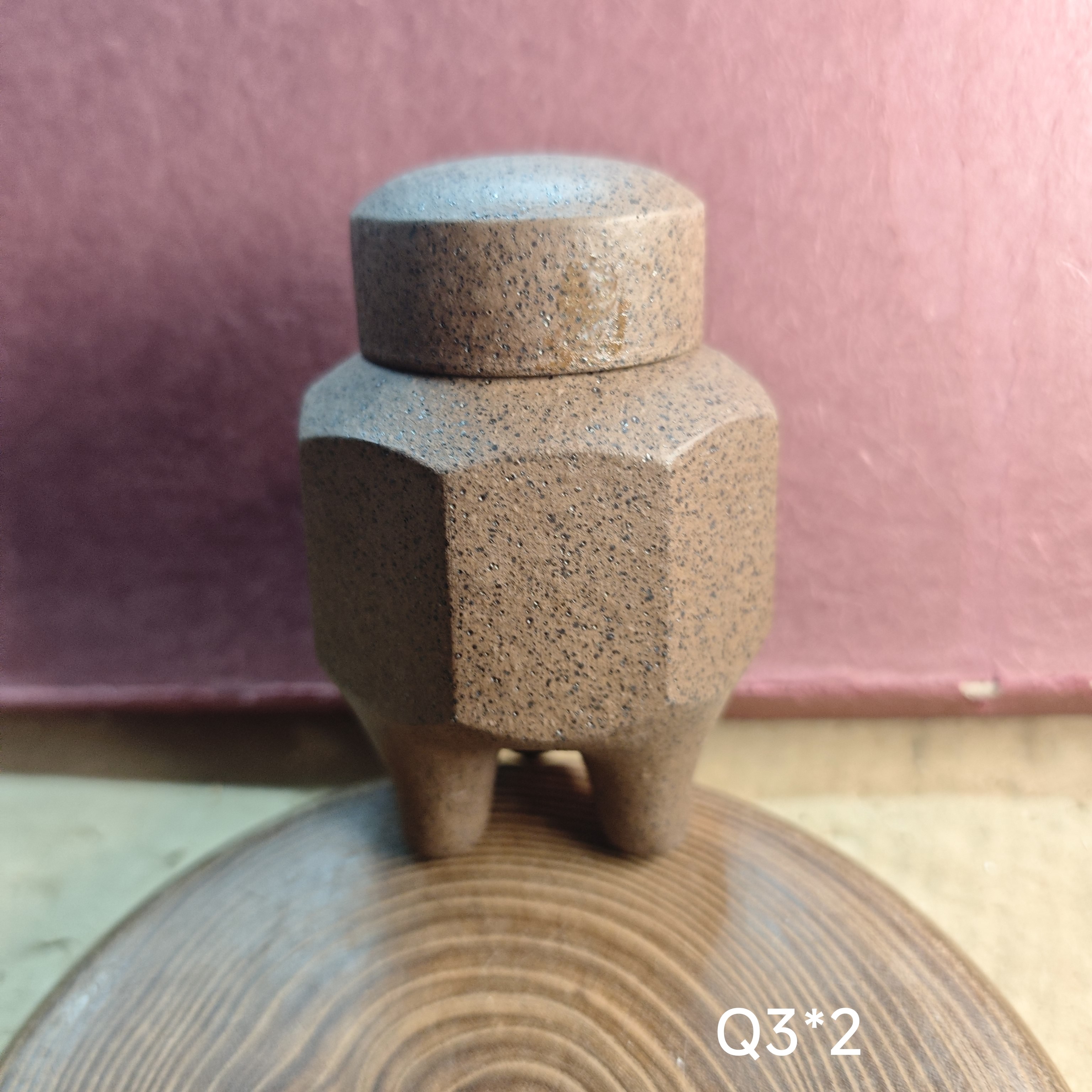 越前烧素烧三足香炉形茶叶罐 茶道具 茶亦居日本古美术Q3,餐饮具,茶叶罐,淘宝优惠券,粉丝福利购,淘宝优惠卷