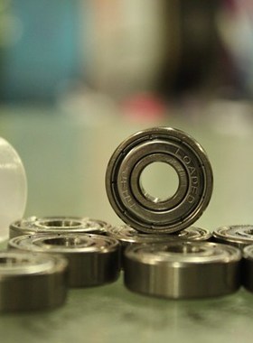 进口LOADED长板滑板轴承，高速稳定，质量佳---上海易飞滑板店