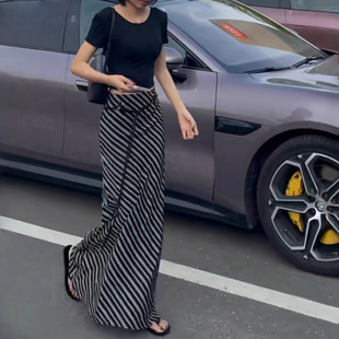 2026春秋款胖mm极简风高腰条纹半身裙女辣妹款修身气质A字长款裙