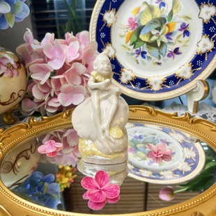 猴哥摆件现货 珠光釉蘑菇上 西洋古董 belleek爱尔兰guo宝伯利克