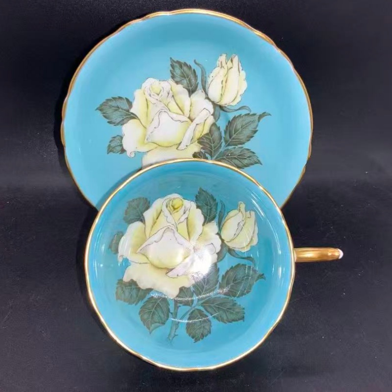 西洋古董 paragon 蓝釉杯底漂浮白玫瑰 十字阔口鎏金骨瓷杯碟在途